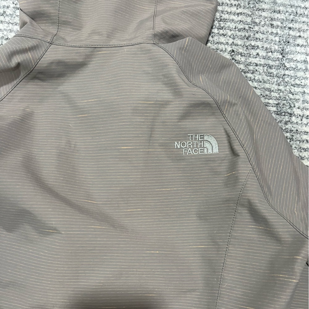 Northface Rain Jacket - image 8